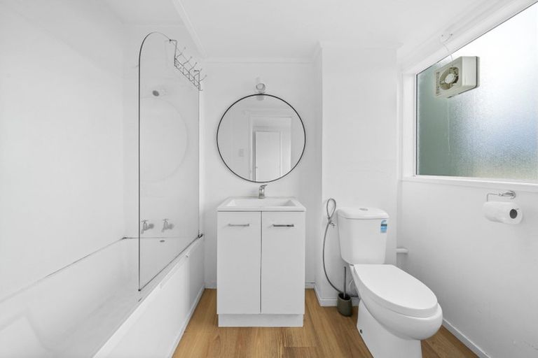 Photo of property in 8/19 Britannia Street, Petone, Lower Hutt, 5012