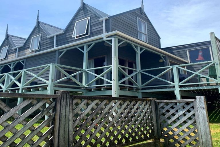 Photo of property in 48 Leeward Drive, Whitby, Porirua, 5024