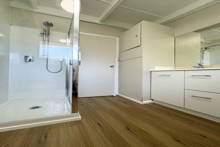 Photo of property in 4/17 Glengarry Road, Glen Eden, Auckland, 0602