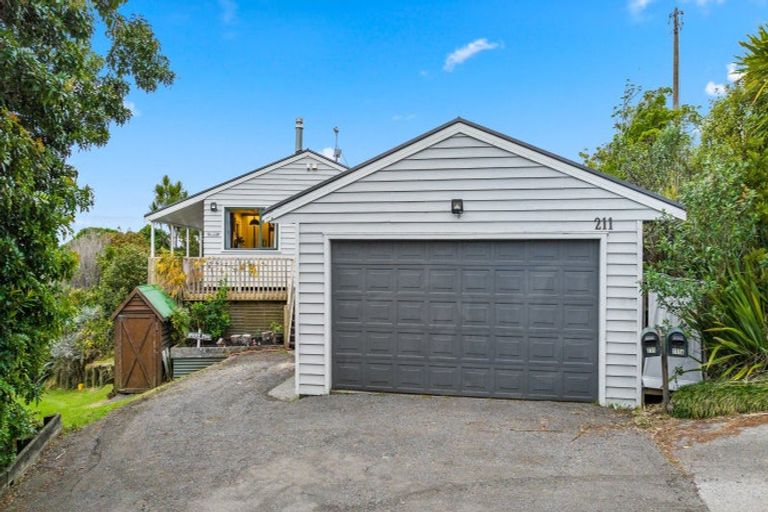 Photo of property in 211 Whitehills Road, Waitoki, Silverdale, 0994