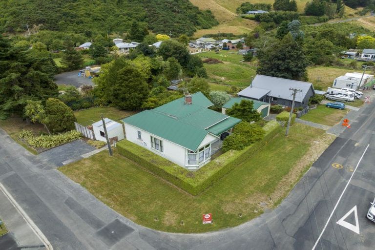 Photo of property in 20 Mill Street, Sawyers Bay, Port Chalmers, 9023