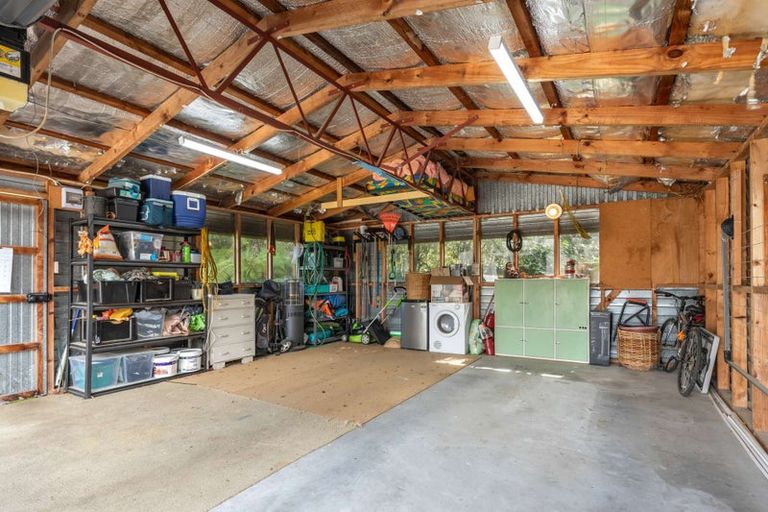 Photo of property in 33 Winston Avenue, Hokowhitu, Palmerston North, 4410