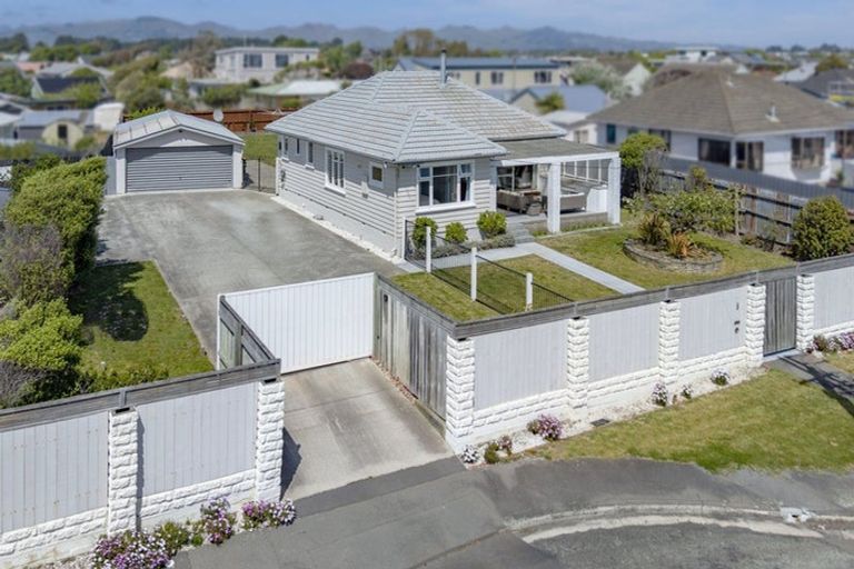 Photo of property in 8 Pandora Street, North New Brighton, Christchurch, 8083