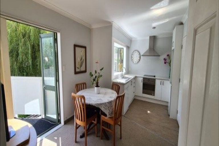 Photo of property in 6/19 Gardner Avenue, New Lynn, Auckland, 0600