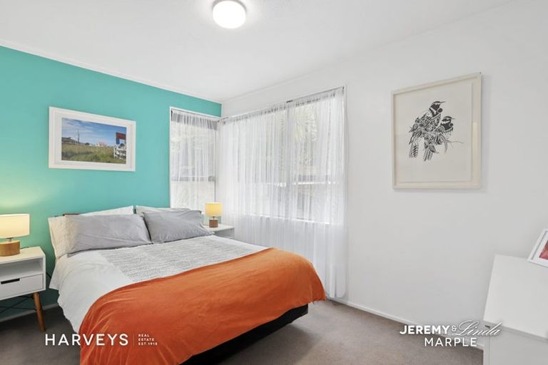 Photo of property in 47 Daffodil Street, Titirangi, Auckland, 0604