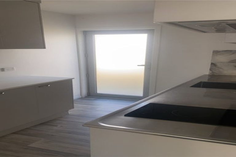 Photo of property in 40a-b Belt Road, Moturoa, New Plymouth, 4310