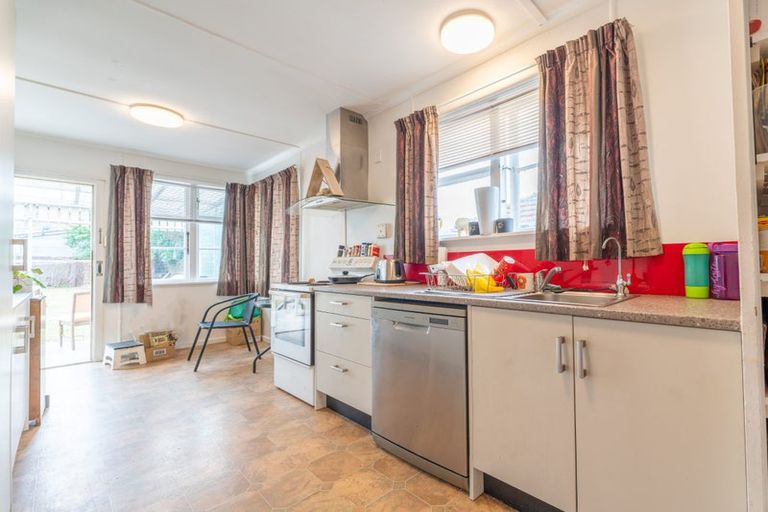 Photo of property in 4 Robertson Street, Oamaru North, Oamaru, 9400