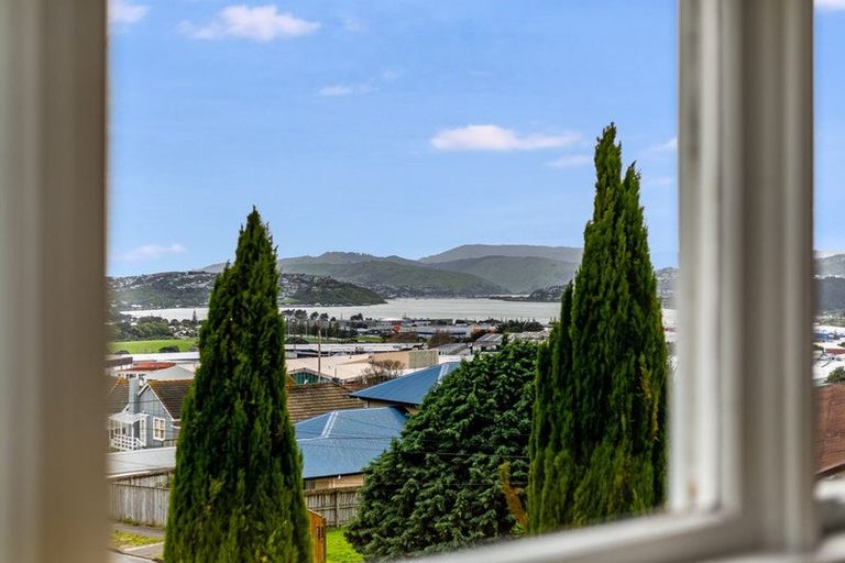Photo of property in 17 Aparangi Crescent, Elsdon, Porirua, 5022