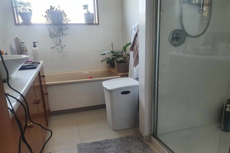 Photo of property in 144 Racecourse Road, Sockburn, Christchurch, 8042