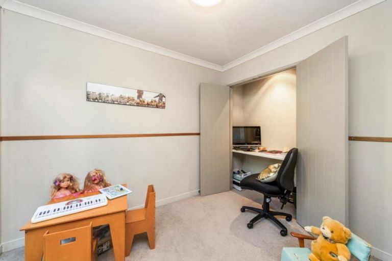 Photo of property in 6a Riverview Terrace, Fairfield, Hamilton, 3214