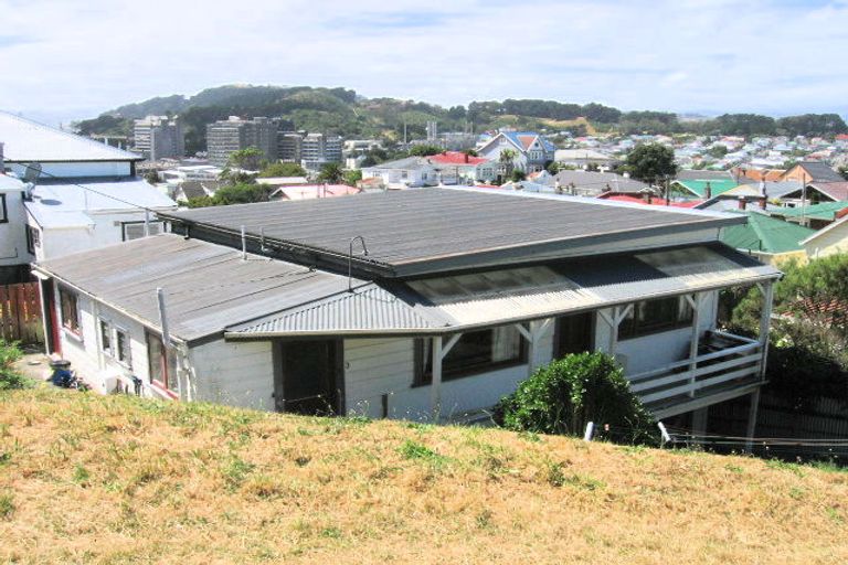 Photo of property in 3a Boyd Terrace, Newtown, Wellington, 6021