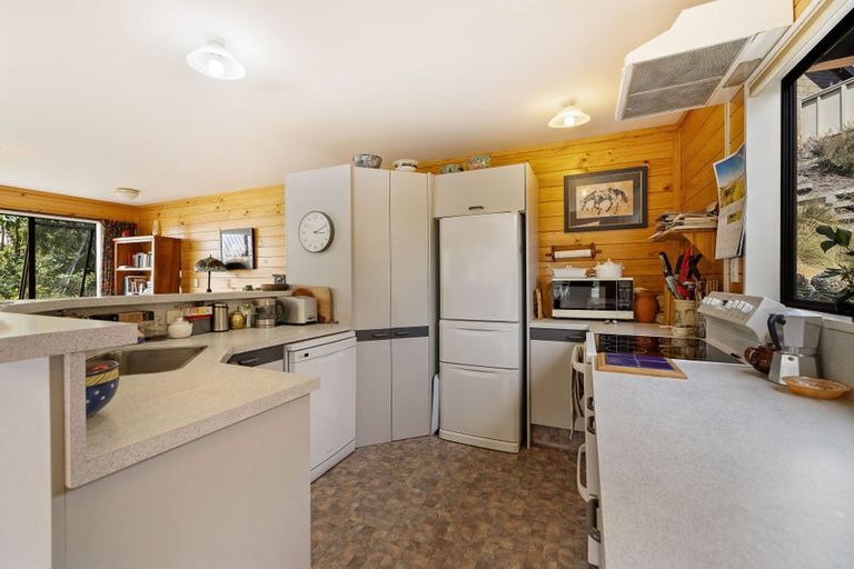 Photo of property in 20 Balmoral Drive, Kelvin Heights, Queenstown, 9300