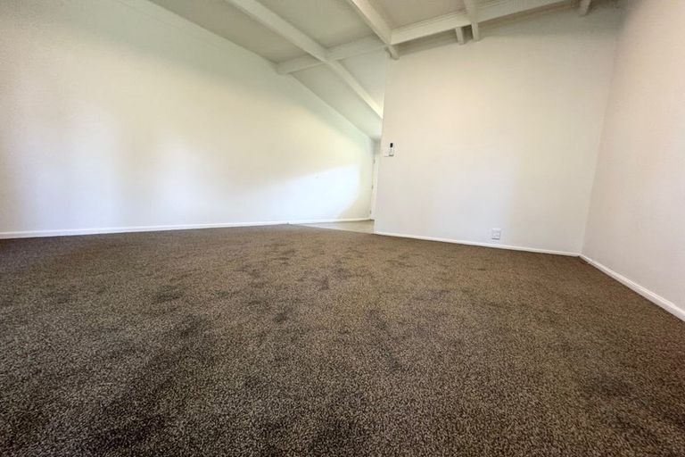 Photo of property in 4/17 Glengarry Road, Glen Eden, Auckland, 0602