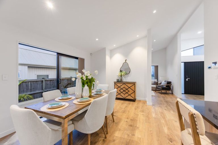 Photo of property in 40 Taikura Avenue, Red Beach, 0932