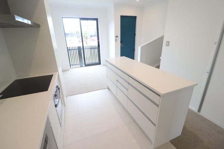 Photo of property in 34 Hobsonville Point Road, Hobsonville, Auckland, 0616