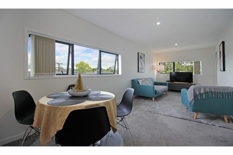 Photo of property in 206/8 Gray Avenue, Mangere East, Auckland, 2024
