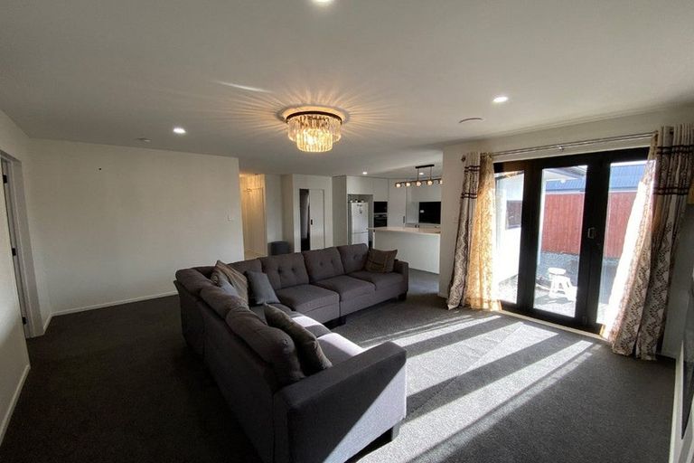 Photo of property in 6 Crosado Place, Rolleston, 7614