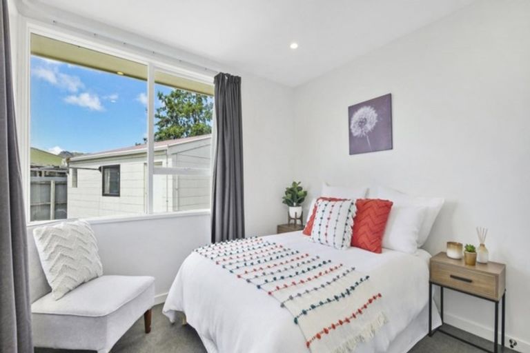 Photo of property in 16 Dunoon Place, Woolston, Christchurch, 8062