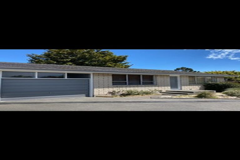 Photo of property in 1/6 Timbertop Lane, Saint Martins, Christchurch, 8022