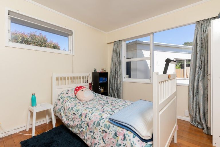 Photo of property in 4 Chudleigh Grove, Churton Park, Wellington, 6037