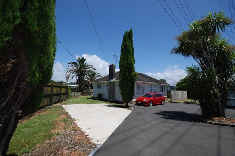 Photo of property in 21 Mcburney Place, Mangere East, Auckland, 2024