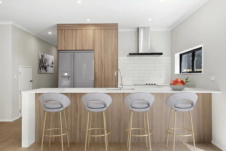Photo of property in 2/3 Parapara Place, Albany, Auckland, 0632