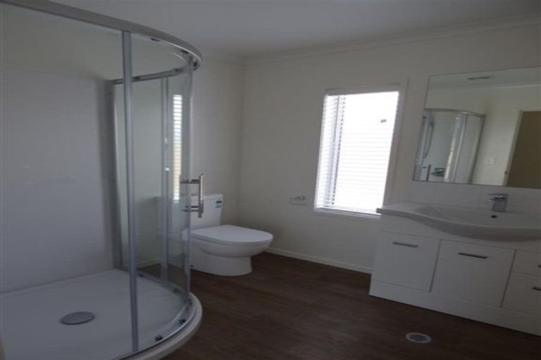Photo of property in 28u3 Heath Street, Saint Andrews, Hamilton, 3200