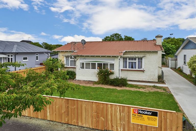Photo of property in 9 Chelwood Street, Takaro, Palmerston North, 4412