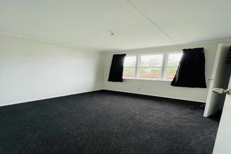 Photo of property in 1/26 Caravelle Close, Mangere, Auckland, 2022