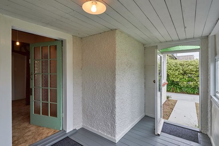 Photo of property in 9 Chelwood Street, Takaro, Palmerston North, 4412