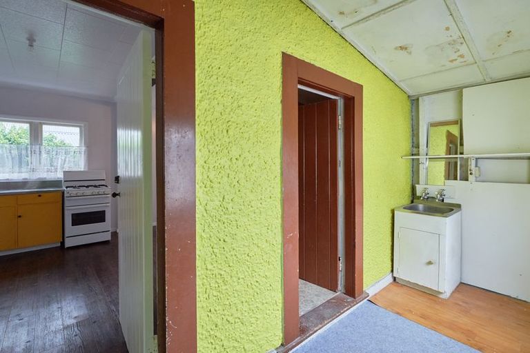 Photo of property in 9 Chelwood Street, Takaro, Palmerston North, 4412