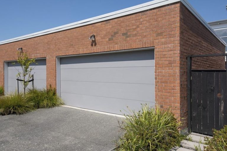 Photo of property in 4 Kittyhawk Lane, Hobsonville, Auckland, 0616