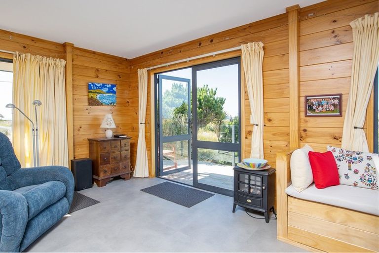 Photo of property in 6 Nunu Drive, Flat Point, Masterton, 5883