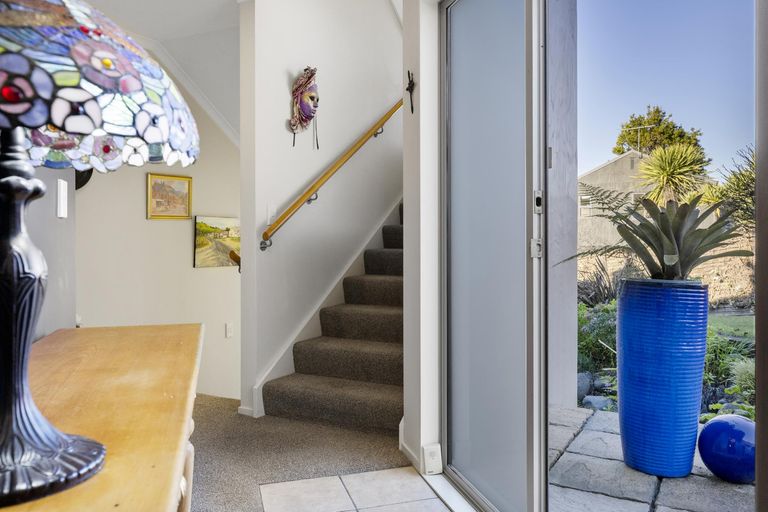 Photo of property in 718 Acacia Bay Road, Acacia Bay, Taupo, 3330