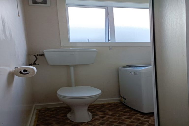 Photo of property in 2/22 Clare Road, St Albans, Christchurch, 8014