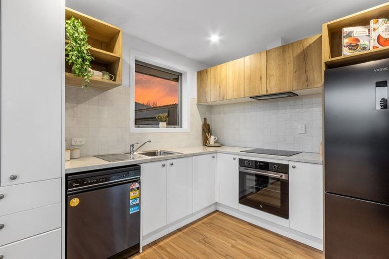 Photo of property in 60 Mays Road, St Albans, Christchurch, 8052