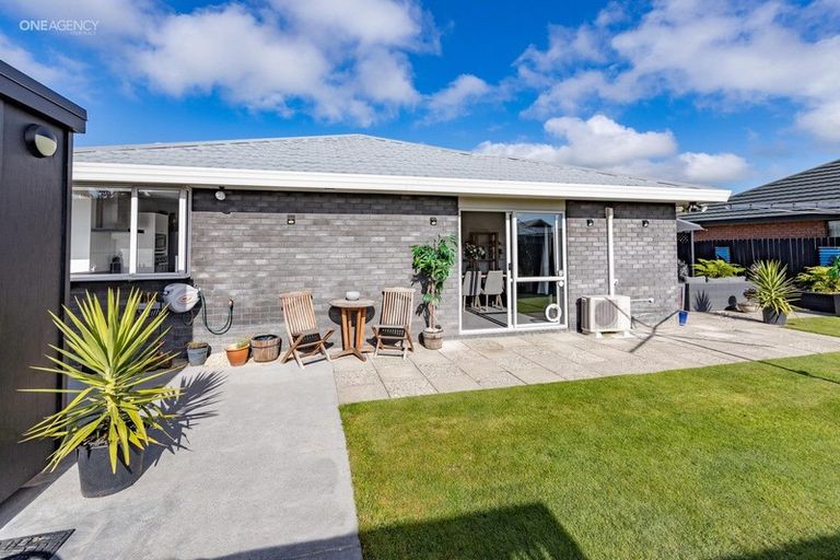 Photo of property in 6 Busby Place, Kaiapoi, 7630