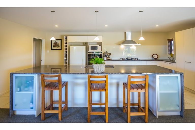 Photo of property in 20 Dunaverty Place, Broomfield, Christchurch, 8042