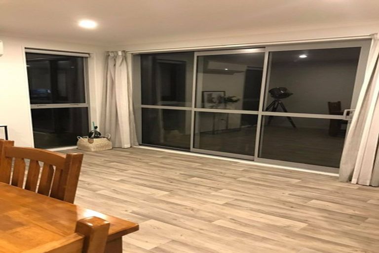 Photo of property in 8 George Square West, Wigram, Christchurch, 8025