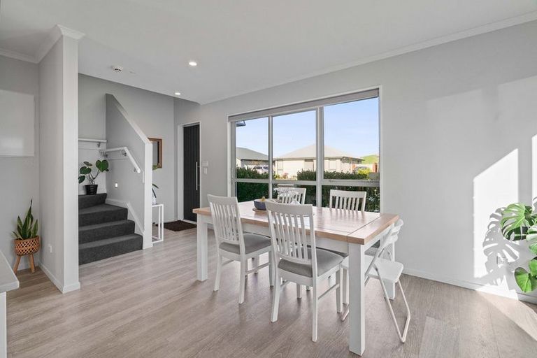 Photo of property in 52 Tippet Crescent, Wigram, Christchurch, 8025