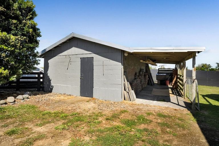 Photo of property in 1397 Meremere Road, Ohangai, Hawera, 4672