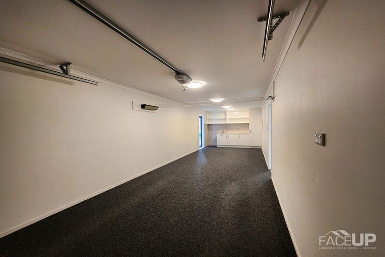 Photo of property in 28 Liquidambar Drive, Hobsonville, Auckland, 0616