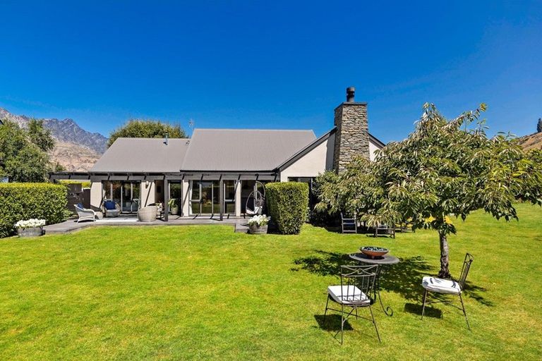 Photo of property in 2 Wellswood Way, Lower Shotover, Queenstown, 9371