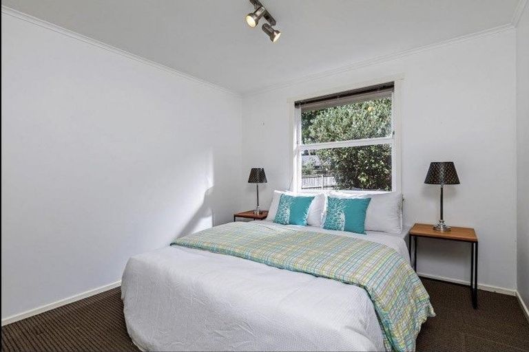 Photo of property in 14 Sunhaven Avenue, Glenfield, Auckland, 0629