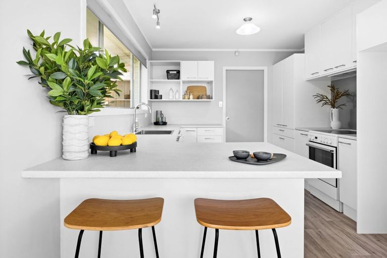 Photo of property in 144 Te Mata Road, Havelock North, 4130