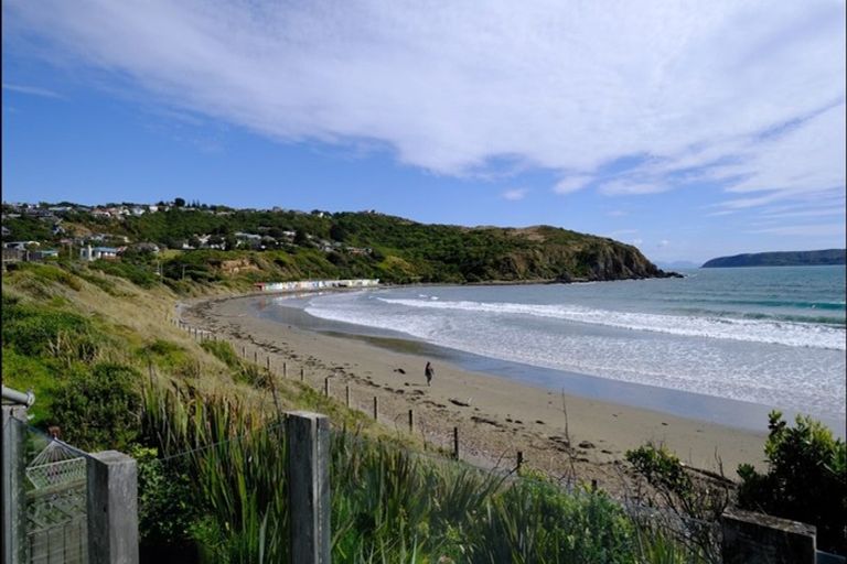 Photo of property in 7- 9 Toms Road, Titahi Bay, Porirua, 5022