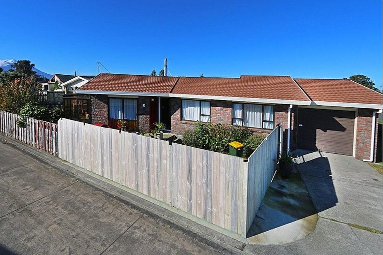 Photo of property in 6 Pohutukawa Drive, Opunake, 4616