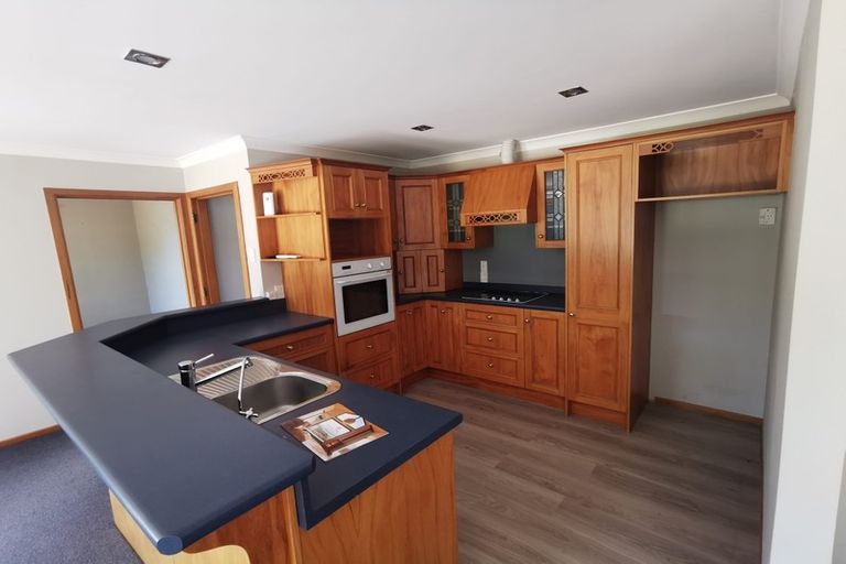 Photo of property in 14 Holloway Street, Waikiwi, Invercargill, 9810