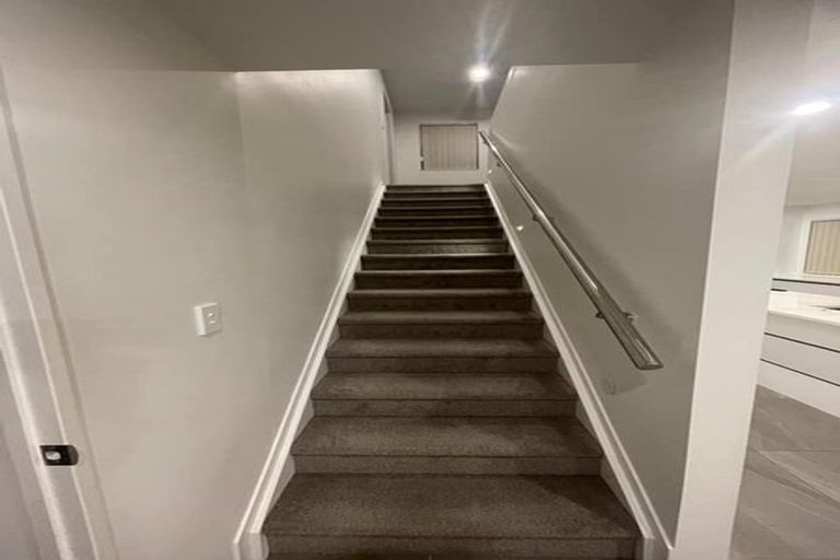 Photo of property in 74c Miller Road, Mangere Bridge, Auckland, 2022