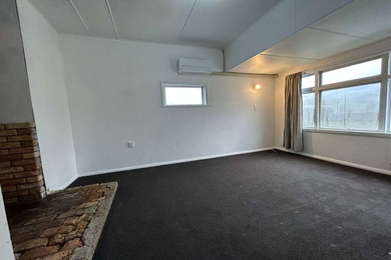 Photo of property in 131 Romilly Street, Westport, 7825